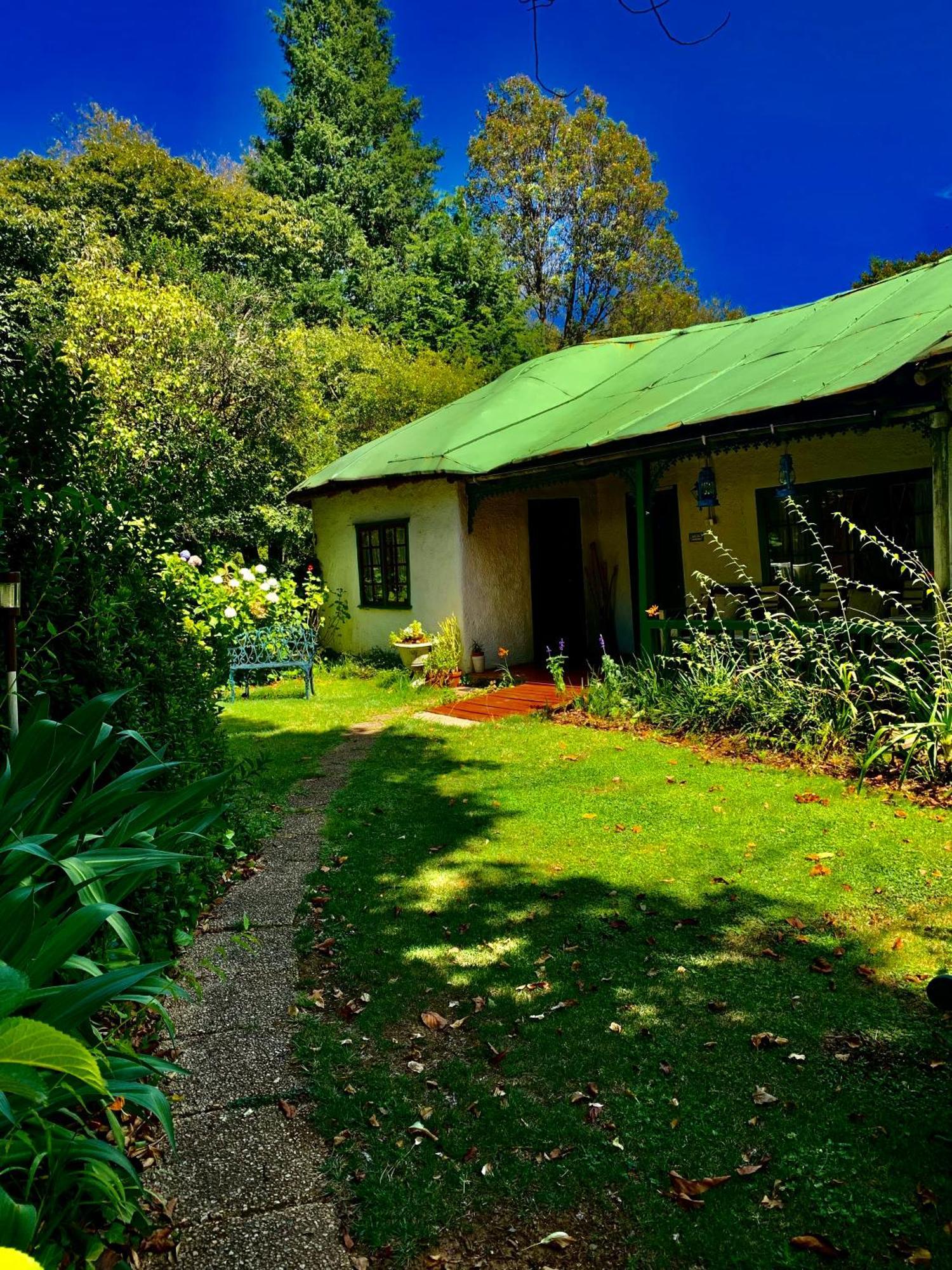 Back O' The Moon Holiday Cottage Hogsback Buitenkant foto